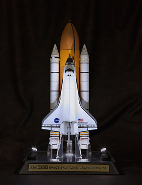 写真で解説する「大人の超合金 スペースシャトル エンデバー」：全高39