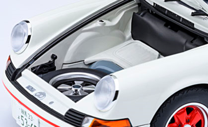 AUTOart 1/18 ポルシェ 911 カレラ 2.7 RS (サーキットの狼/早瀬 佐近