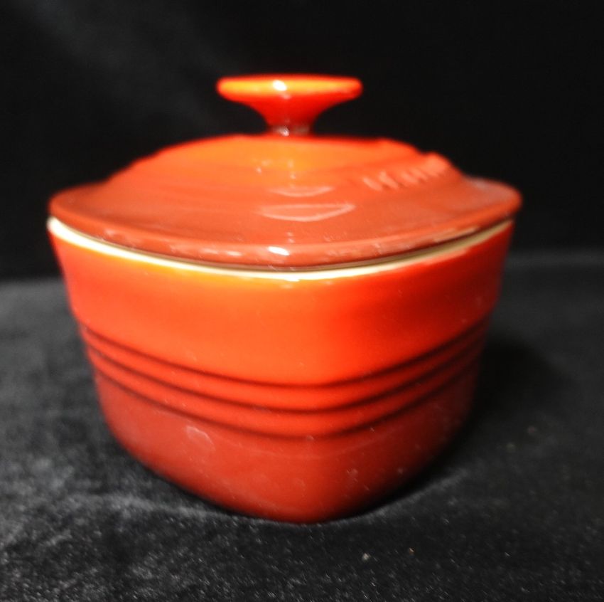 LECREUSET［レクルゼ］ル・クルーゼ ハート型ココット レッド
