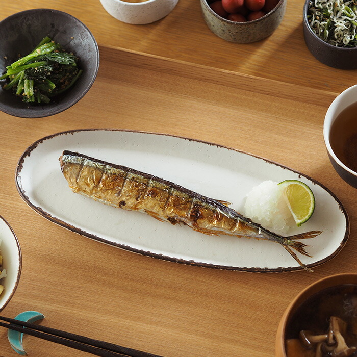 飯高幸作 オーバル皿 白フチ茶 / kousha ceramic works | 食器と料理