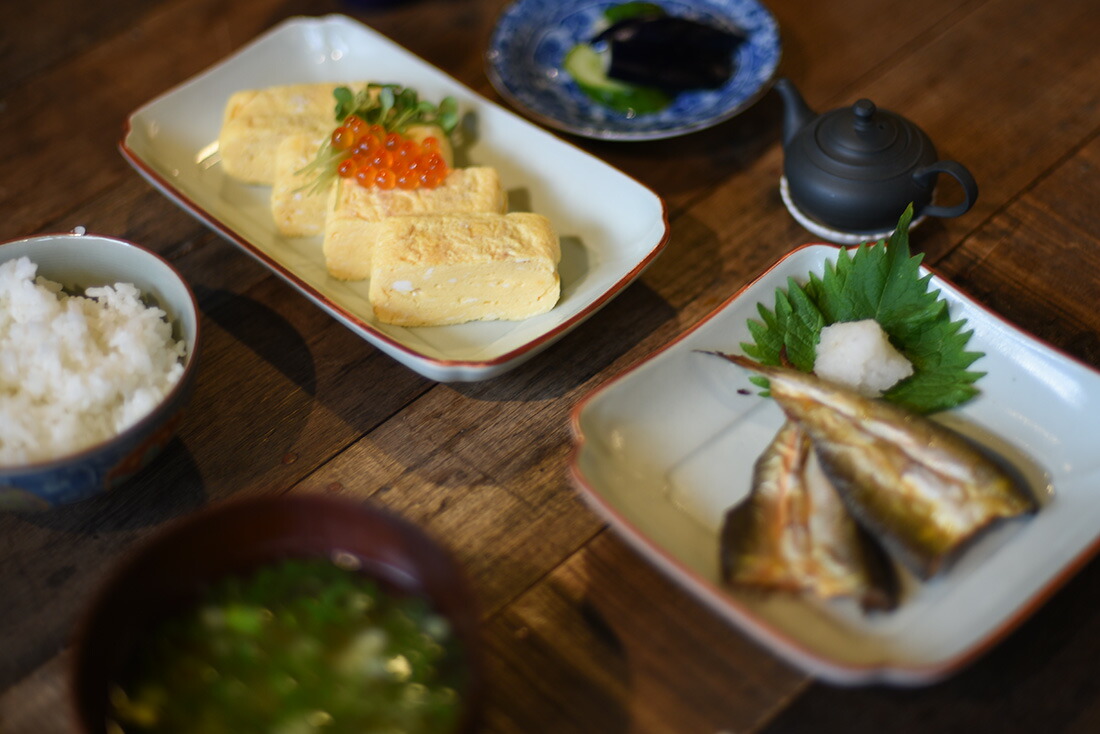 東屋 あづまや 木瓜角皿 縁錆 長角 ふちさび 天草陶石 お皿 和食器<br
