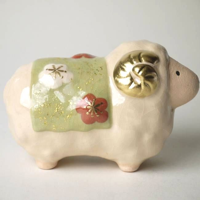 干支楽置物 福ひつじ 楽入 (台付き） - 京焼清水焼 松韻堂