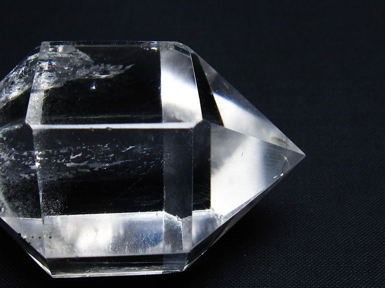 楽天市場】水晶 ポイント 水晶 六角柱 置物 浄化用 インテリア crystal