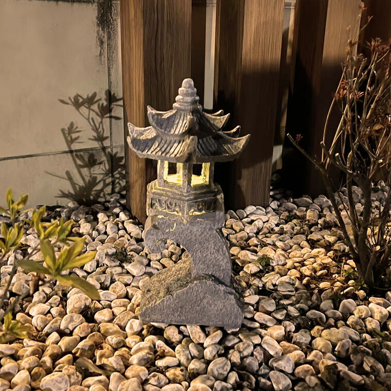 灯篭 石灯篭 光る ソーラー 石 灯篭 とうろう 和風 灯籠 高さ32.5cm