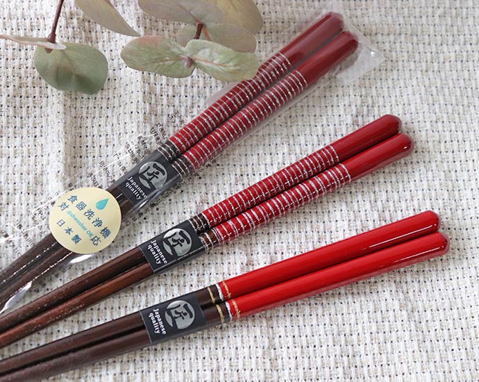 楽天市場】【1膳】食洗機対応 匠の箸 金銀彩 紅の塗り箸 全長21cm 箸 1