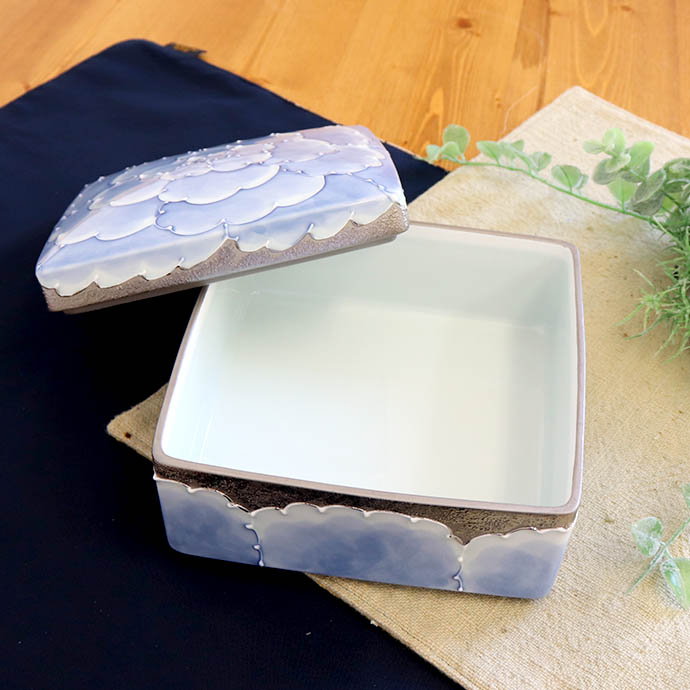 楽天市場】有田焼 文山窯 陶製ケース 日本製 牡丹 手描き いっちん 1個