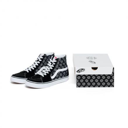 国内12月3日発売予定】バンプ オブ チキン × バンズ オールドスクール