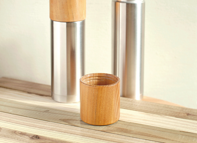 木製コップと魔法瓶の水筒「Bottle」 - MokuNeji × SUS gallery
