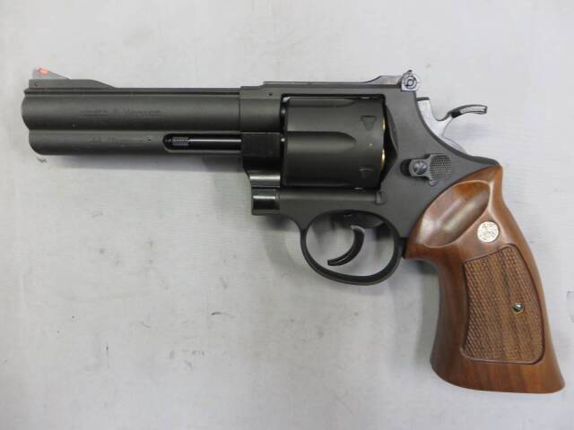 マルシン】S&W M29 クラシック 5in HW ハーフチェッカー木製グリップ