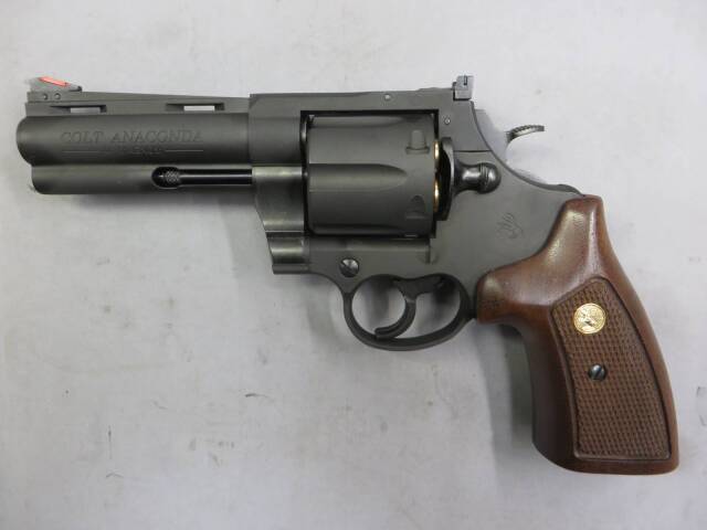 マルシン】コルトアナコンダ 4in ブラック HW 木製グリップ仕様 リアル