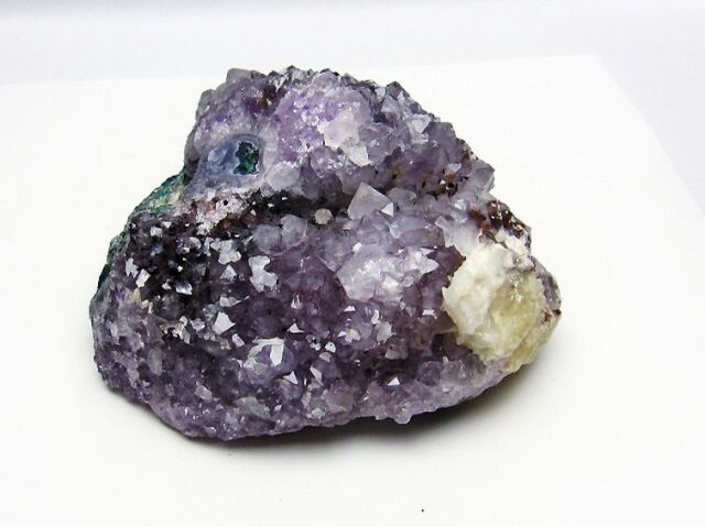1.3Kg ブラジル産 アメジストクラスター カルサイト共生[T749-4138]
