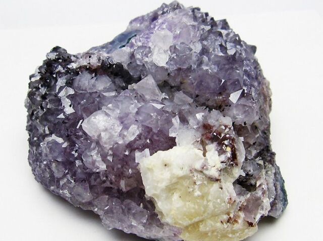 1.3Kg ブラジル産 アメジストクラスター カルサイト共生[T749-4138]
