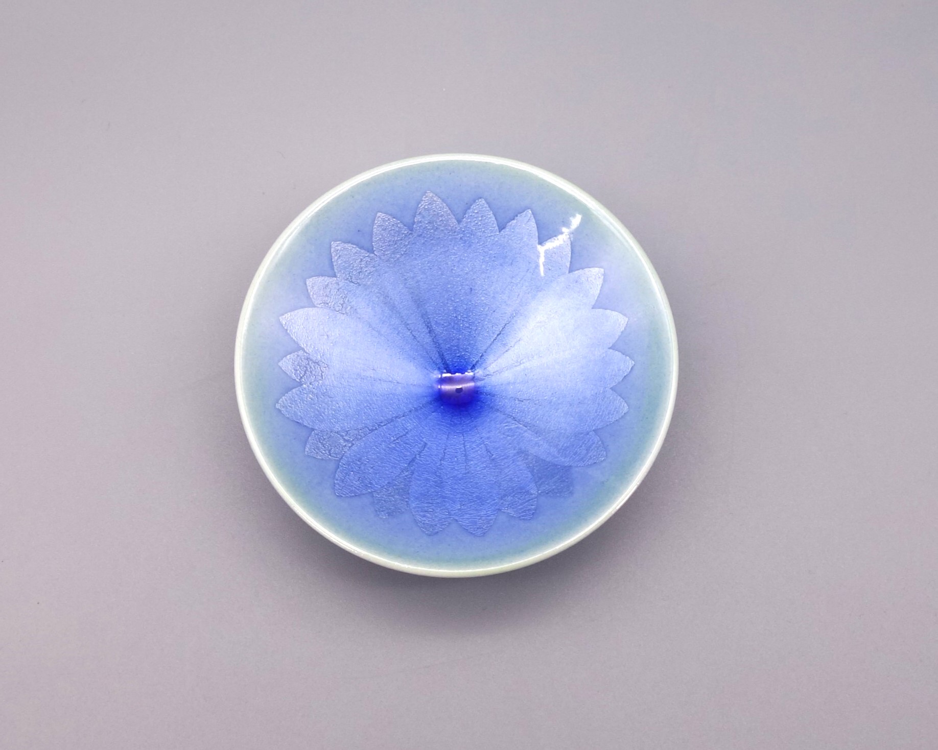 酒盃 淡青釉裏銀彩（両面） [ 中田一於 ]