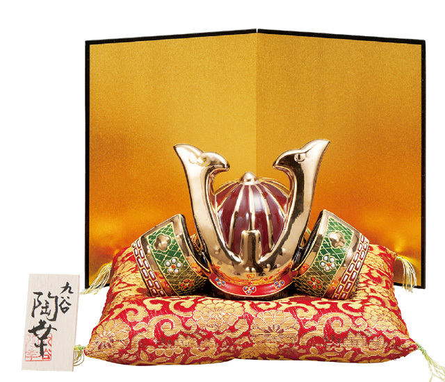 九谷焼五月人形 6号兜 盛 (布団・屏風・立札付) [ 陶幸窯 ]