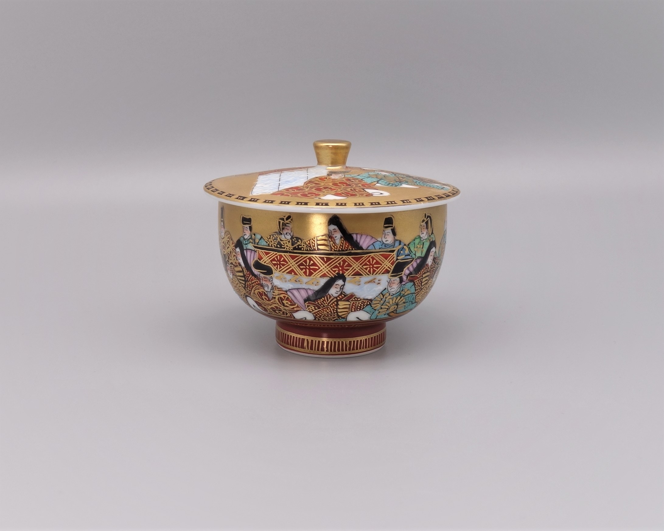 蓋付碗（細字入り） 本金三十六歌仙 [中田龍山]