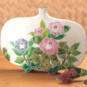 贈り物、ご贈答品に豪華で気品漂う九谷焼の花瓶 【九谷焼販売のうつわ