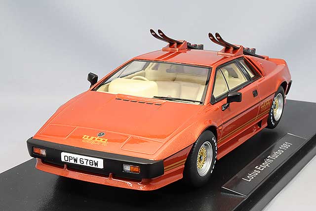 KKスケール 1/18 ロータス エスプリ ターボ 1981 ブラック/ゴールド