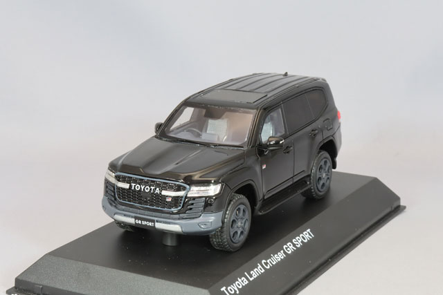 京商 1/43 トヨタ ランドクルーザー 70 アティチュードブラックマイカ