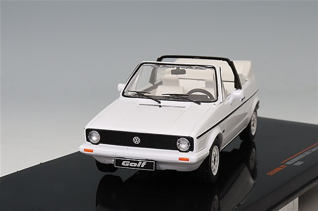 イクソ 1/43 フォルクスワーゲン ゴルフ カブリオレ MK I 1981 ホワイト