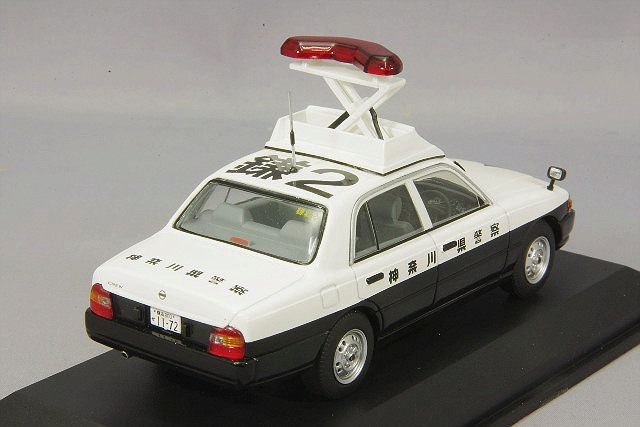RAI'S 1/43 日産 クルー 1995 神奈川県警察所轄署警ら車両 (昇降機UP仕様)