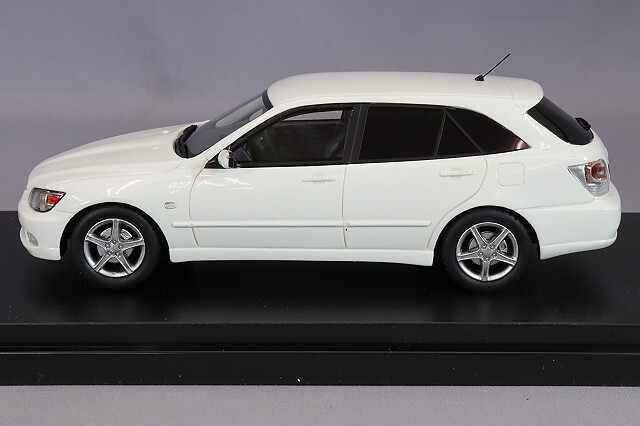 ハイストーリー 1/43 トヨタ アルテッツァ ジータ AS200 Zエディション