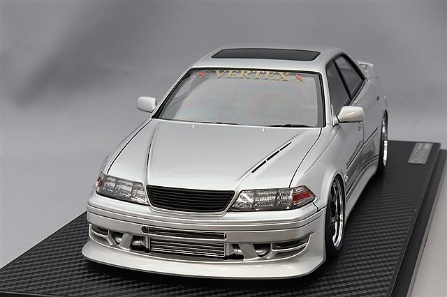 イグニッションモデル 1/18 VERTEX JZX100 マークII シルバーホワイト