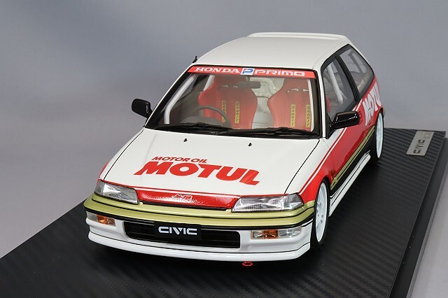 イグニッションモデル 1/18 ホンダ シビック (EF9) SiR ホワイト/レッド