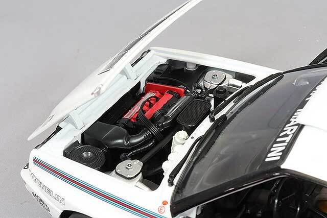 京商 1/18 ランチア デルタ HF インテグラーレ エヴォルツィオーネ