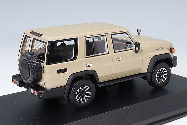 京商 1/43 トヨタ ランドクルーザー 70 ベージュ