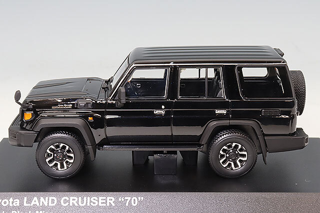 京商 1/43 トヨタ ランドクルーザー 70 アティチュードブラックマイカ