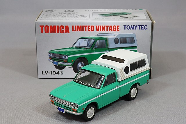 トミカリミテッドヴィンテージ 1/64 ダットサントラック 521型 北米仕様 緑