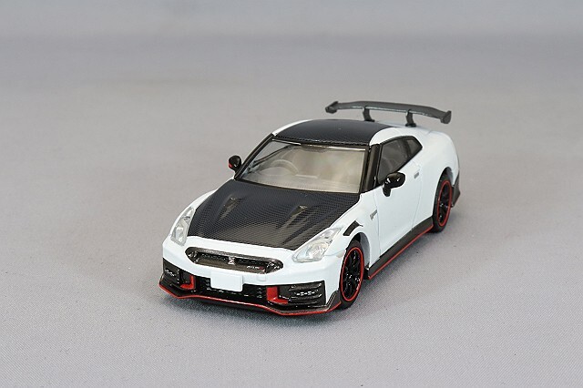 トミカリミテッドヴィンテージ NEO 1/64 日産 GT-R ニスモ スペシャル
