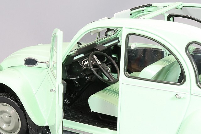 ノレブ 1/18 シトロエン 2CV Club 1982 ジェードグリーン