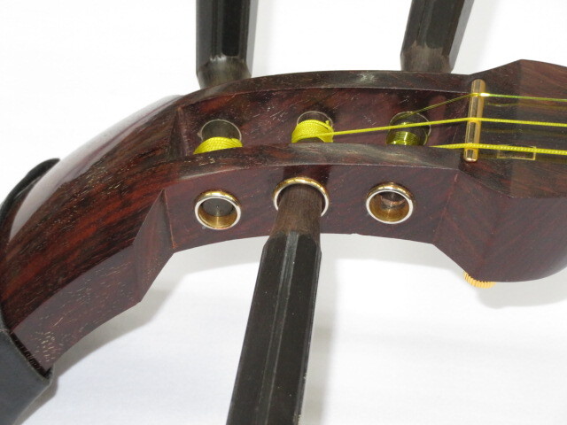 三味線・お琴の老舗 菊岡 中むら】中古三味線本体 花梨 小唄・端唄