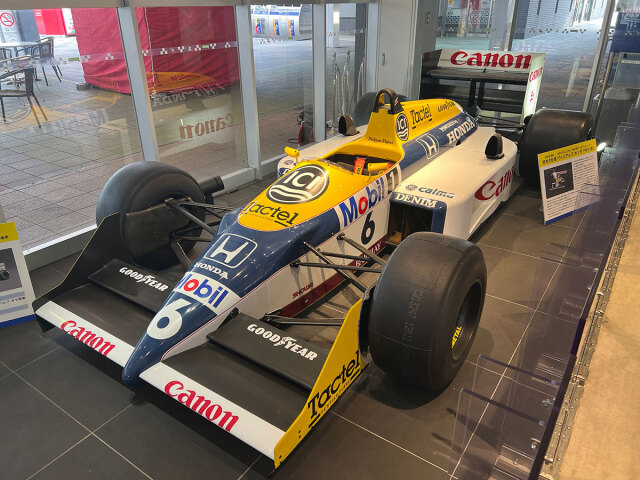 スパーク 1/18 ウィリアムズ FW11 No.6 ウィナー ブラジルGP 1986