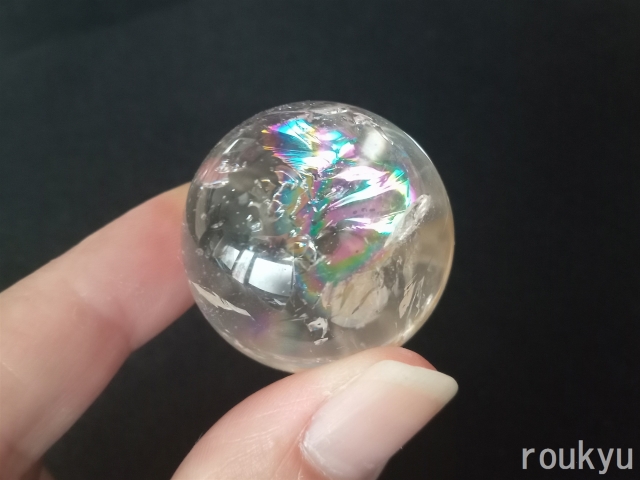 虹入り水晶丸玉（丸玉）【R-Quartz24-002】