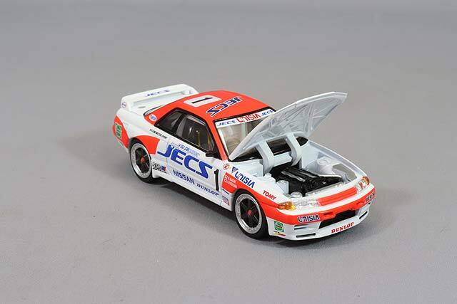 トミカリミテッドヴィンテージ NEO 1/64 JECS スカイライン R32 GT-R