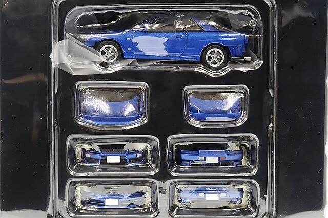 トミカリミテッドヴィンテージ NEO 1/64 日産 スカイライン 2ドア