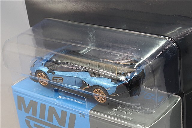 TSM ミニGT 1/64 ランボルギーニ アヴェンタドール SVJ 63 ブルー
