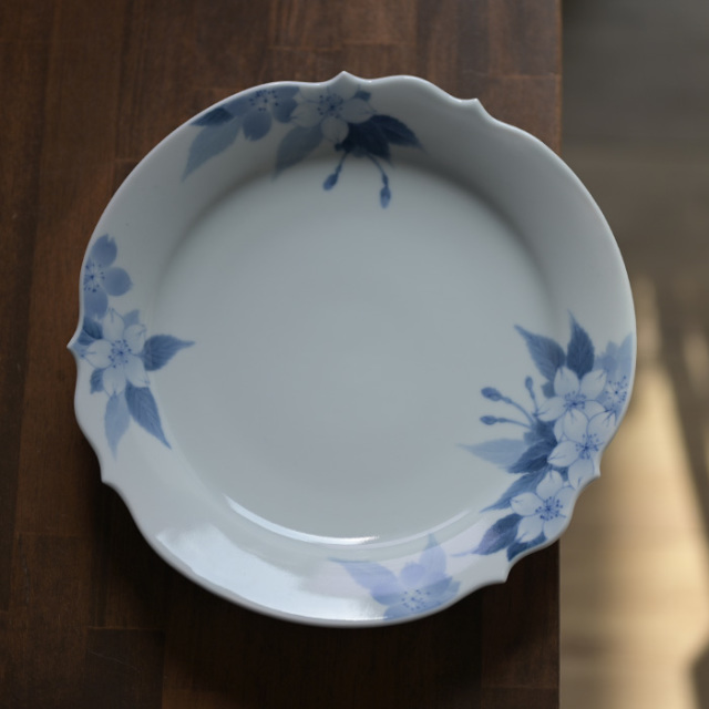 染付山桜文皿(AH-204) 作家「本多亜弥」