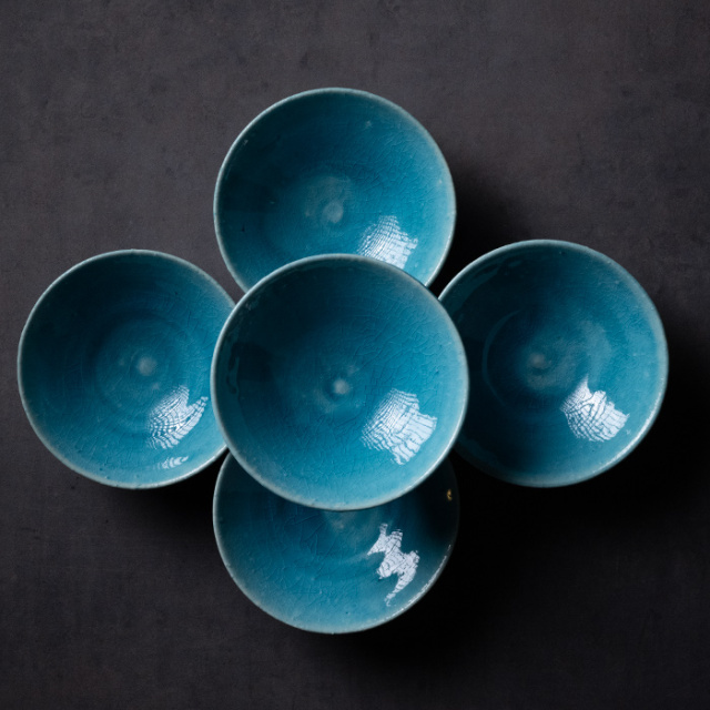 和食器 トルコブルー四寸平鉢（KIA-140） 作家「荒木漢一」