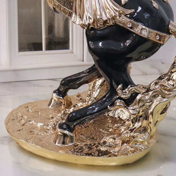 風水・開運インテリア・跳ね馬の置物（立ち馬） Sサイズ （ブラック