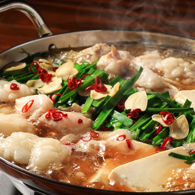 近江牛もつ鍋セット【ホルモン・豚バラ各300g・鍋スープ付