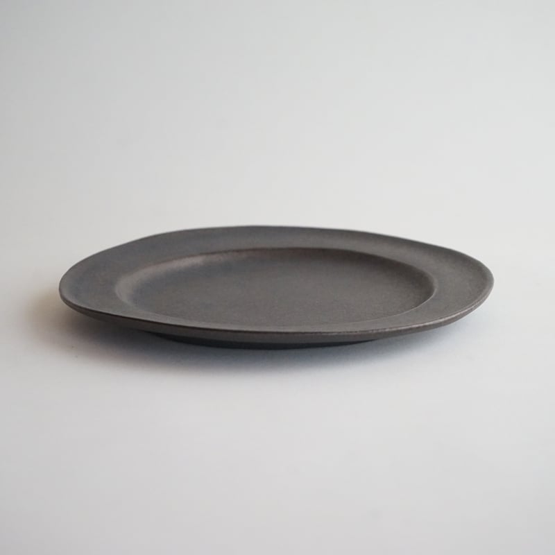 安藤雅信】ピューター写皿 L（黒錆釉） | ギャルリ百草 online store