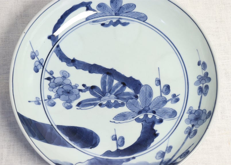 江戸中期染付松梅図尺皿 | 吉祥寺PukuPuku