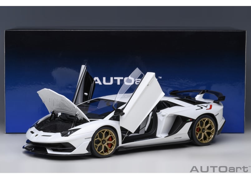 AUTOart 1/18 ランボルギーニ アヴェンタドール SVJ （パール