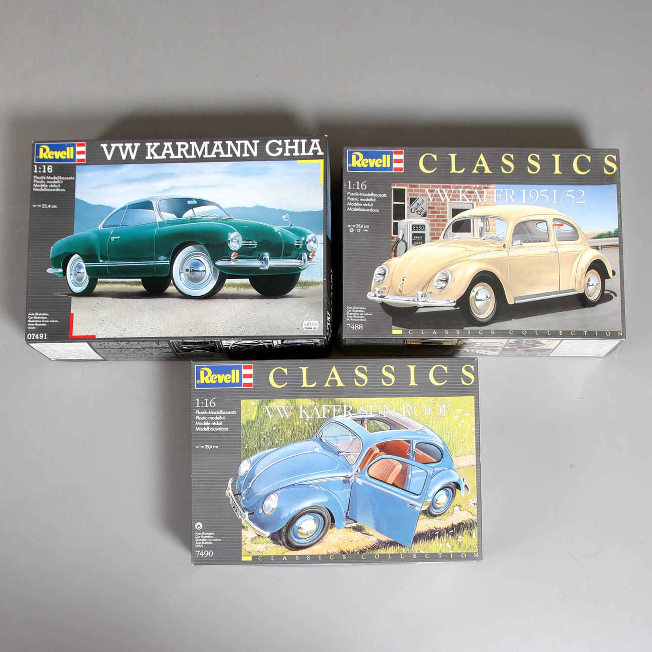 A set of 3 model kits, Revell, 1:16, 20th century. Toys - Toys