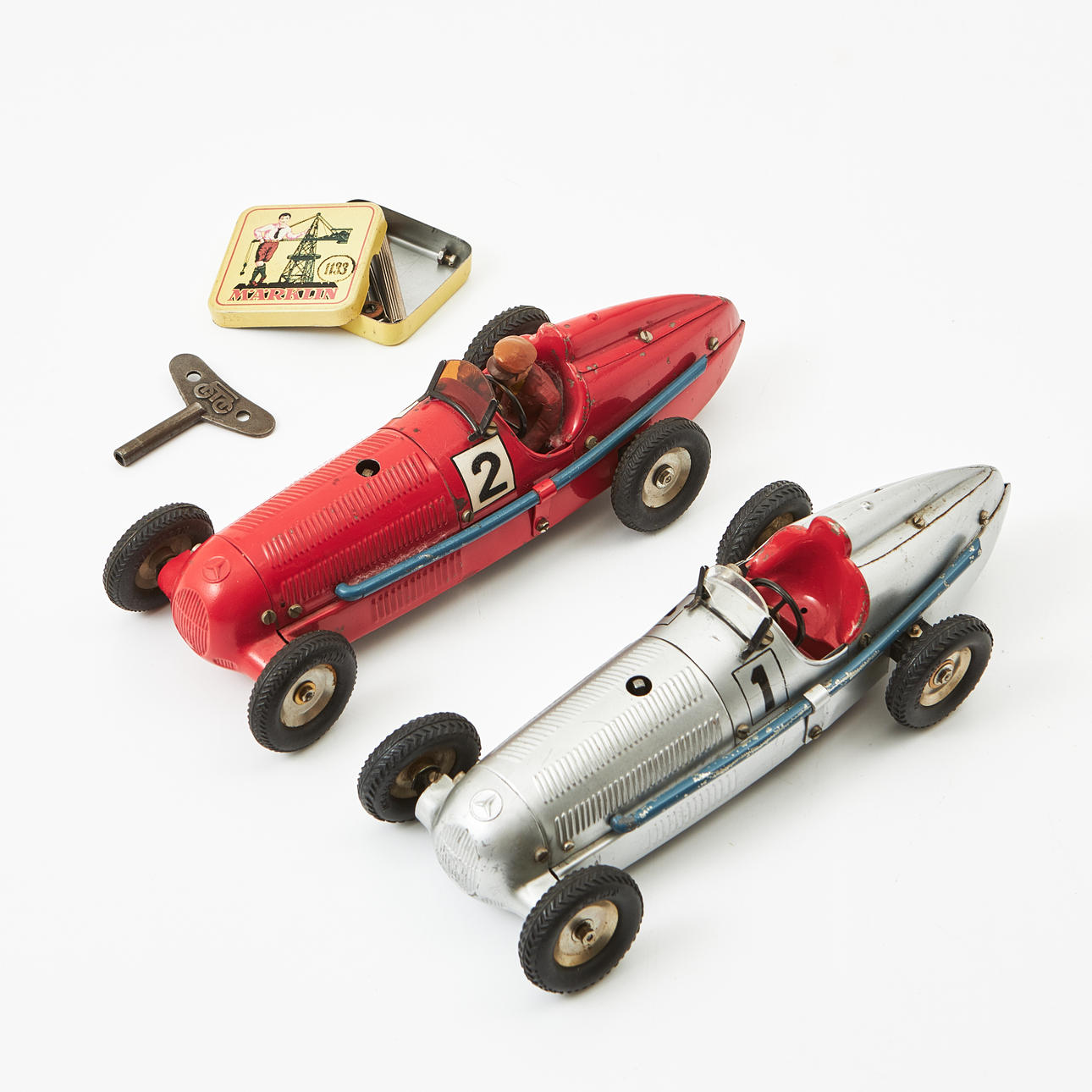 MÄRKLIN, (2) Mercedes-Benz W25 Racing cars, model 1133, clockwork