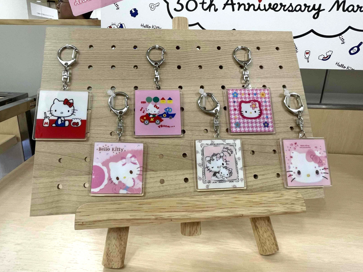 福岡三越で「ハローキティ」イベントショップ 生誕50周年記念し - 天神