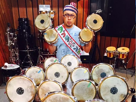 富山で打楽器の体験イベント 元「スカパラ」ASA-CHANGさんがレクチャー